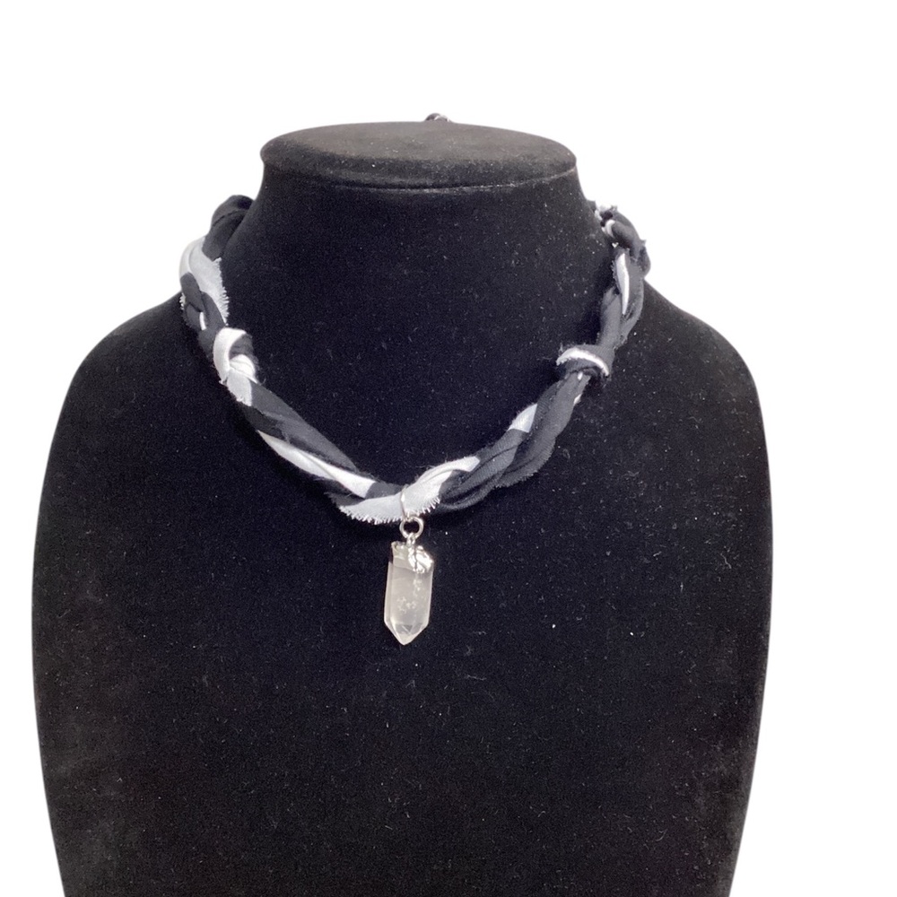 (#49) Handmade Black and White Twisted bandana necklace